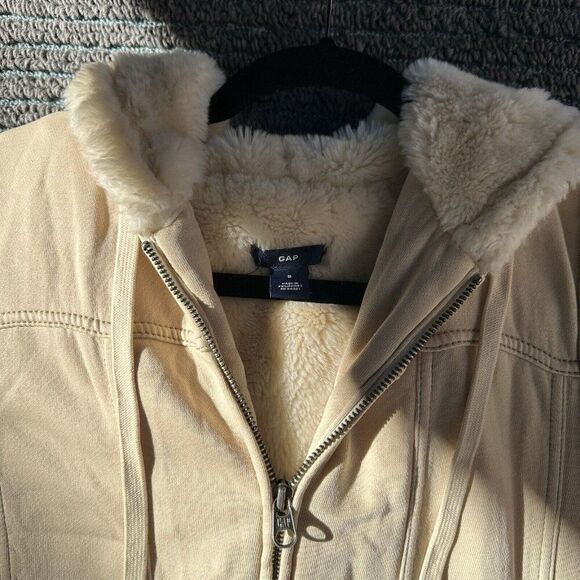 Vintage GAP Women's Hooded Vest Size Small Soft Faux Fur Lined Warm Knit Jacket - Picture 2 of 10